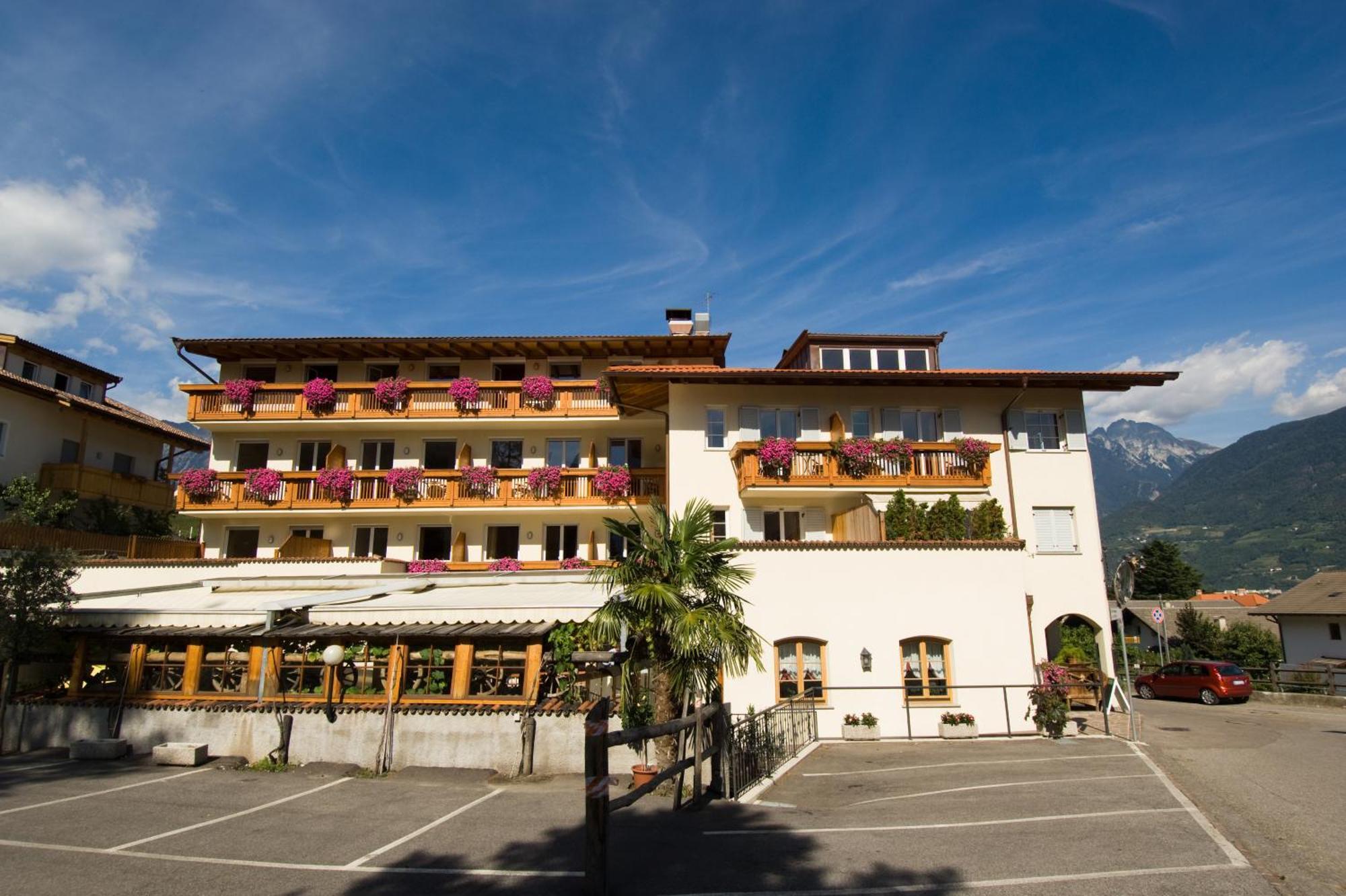 Hotel Loewenwirt Cermes Kültér fotó